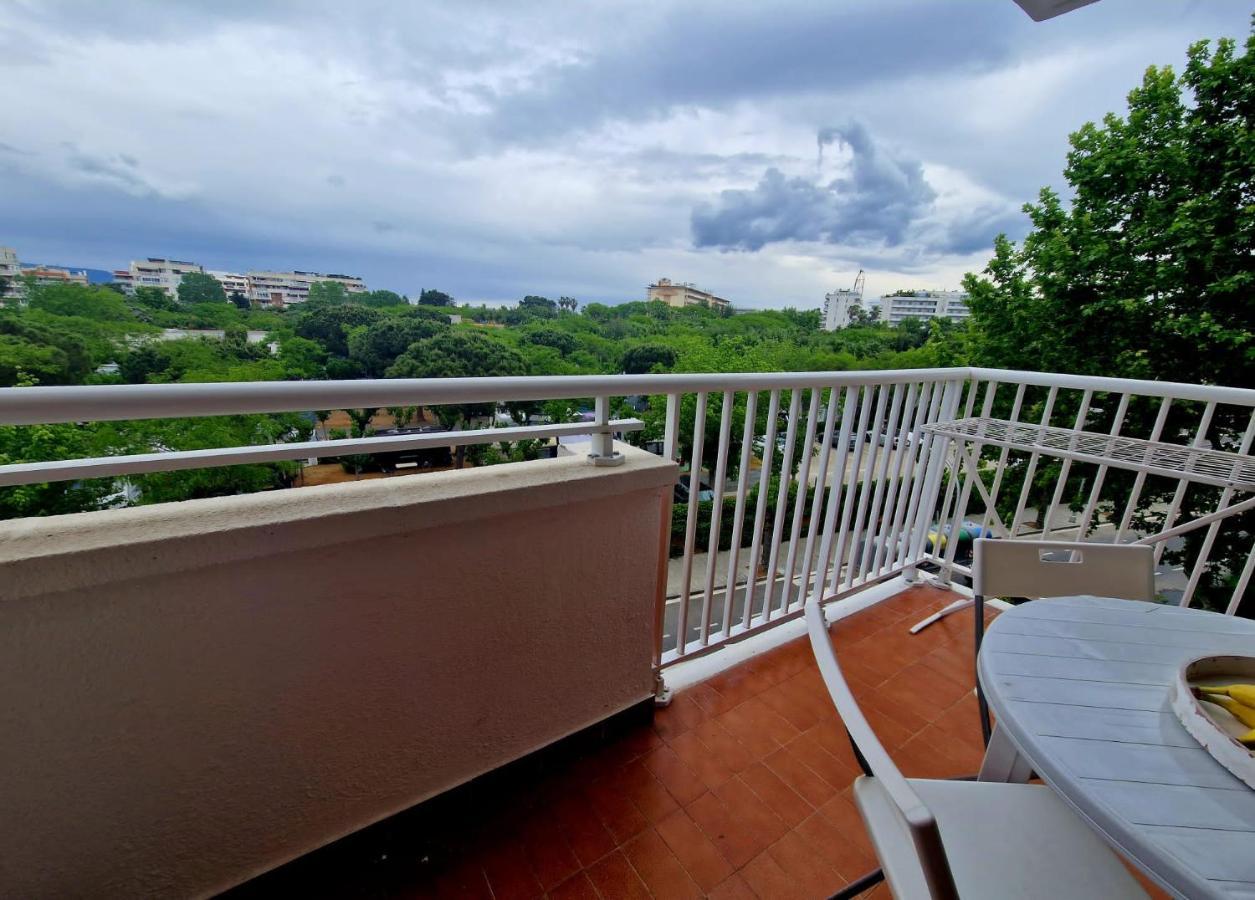 Apartamento Mar Del Priorat Lägenhet Salou Exteriör bild